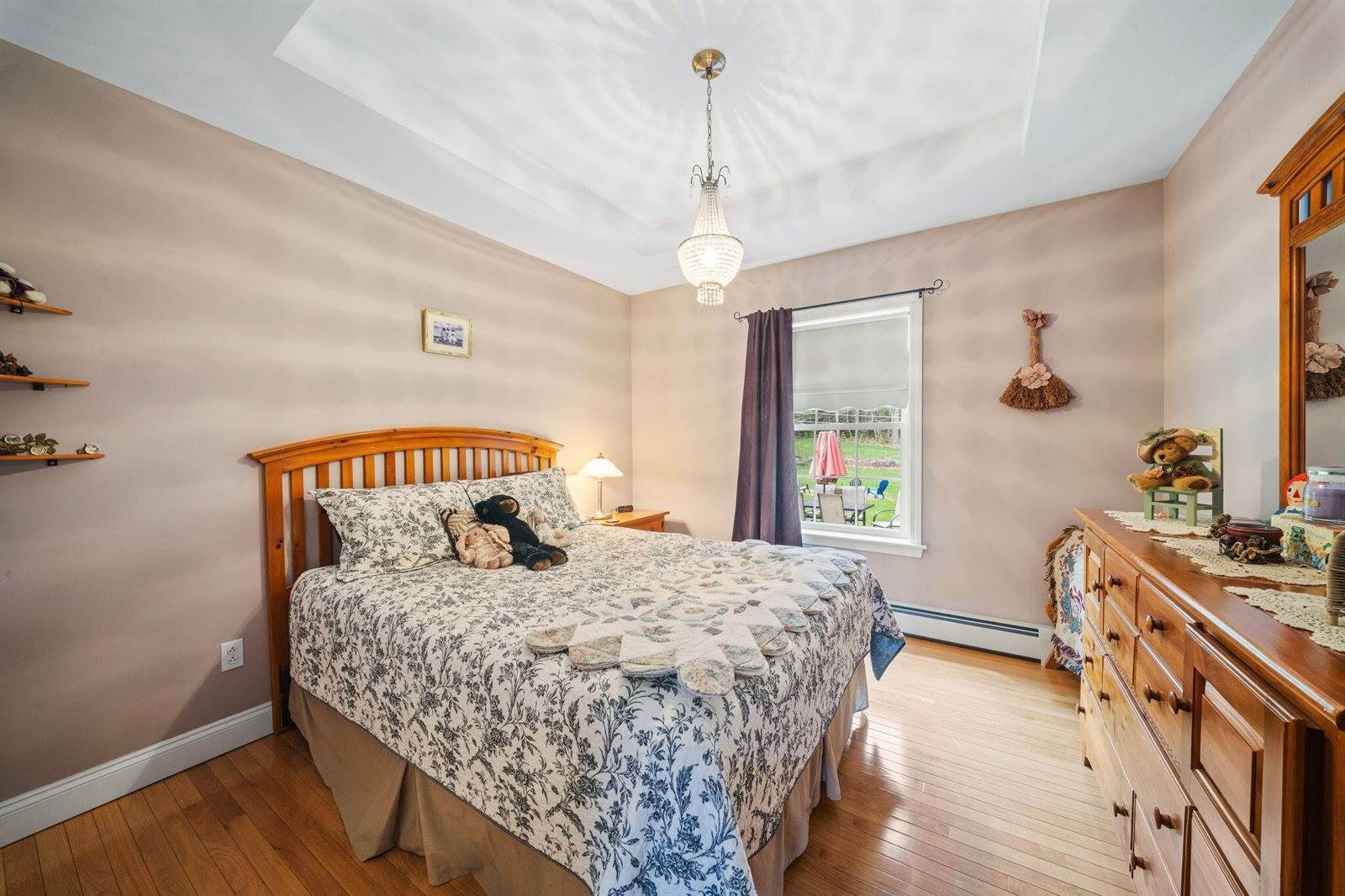 61 Kingsbury Road, Holden, ME 04429