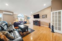 61 Kingsbury Road, Holden, ME 04429