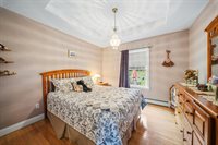 61 Kingsbury Road, Holden, ME 04429