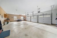 61 Kingsbury Road, Holden, ME 04429