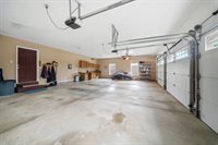 61 Kingsbury Road, Holden, ME 04429