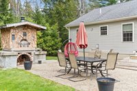 61 Kingsbury Road, Holden, ME 04429