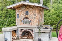 61 Kingsbury Road, Holden, ME 04429