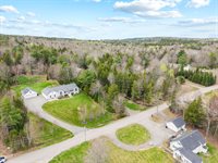 61 Kingsbury Road, Holden, ME 04429