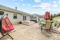 61 Kingsbury Road, Holden, ME 04429