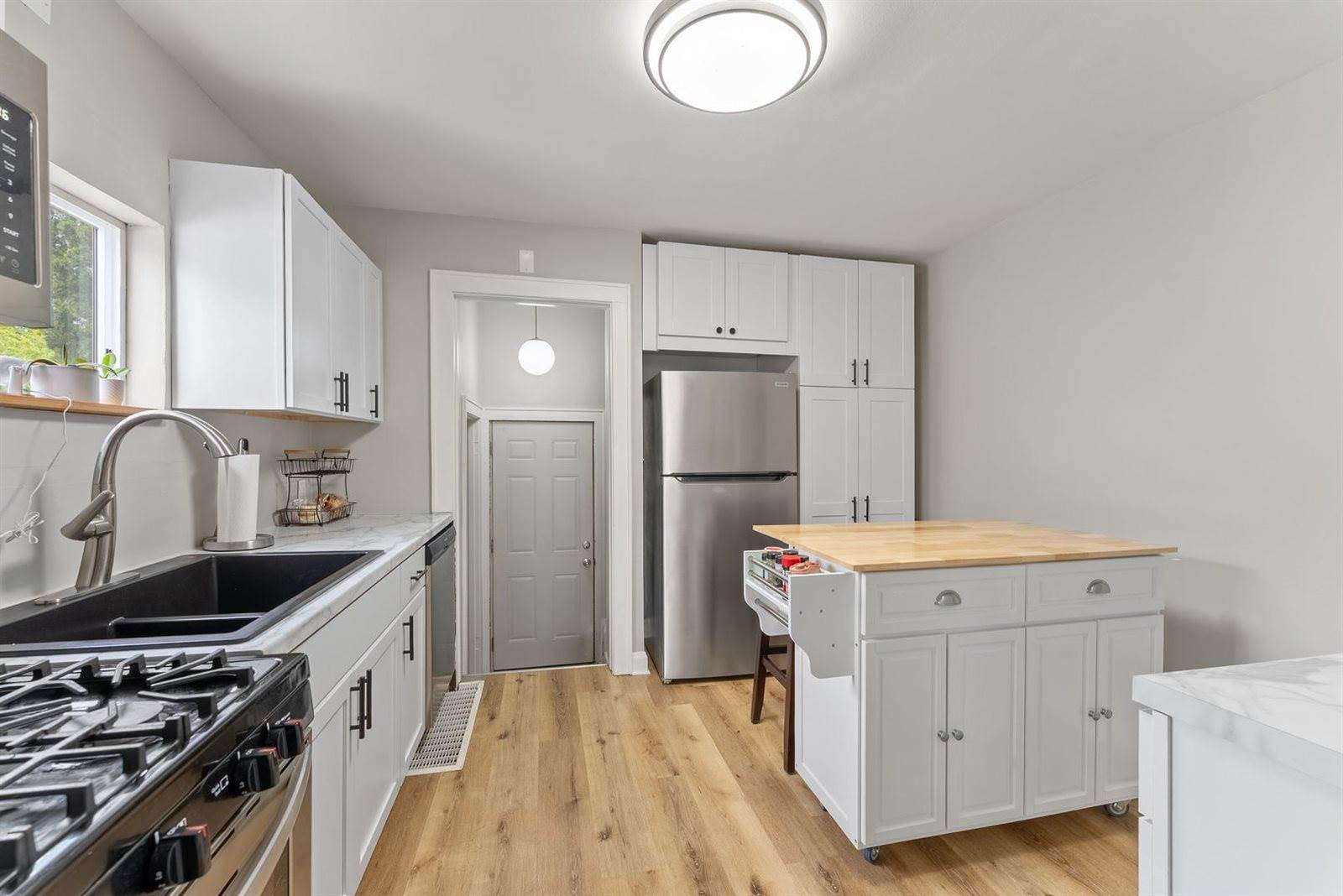 105 South Russell Avenue, Geneseo, IL 61254