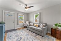 105 South Russell Avenue, Geneseo, IL 61254
