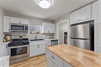 105 South Russell Avenue, Geneseo, IL 61254