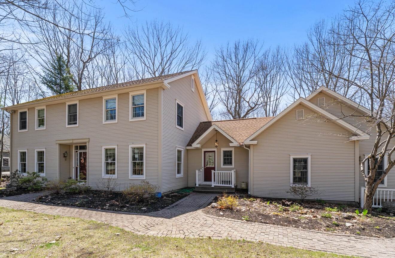 1005 Buck Hill Drive, Veazie, ME 04401