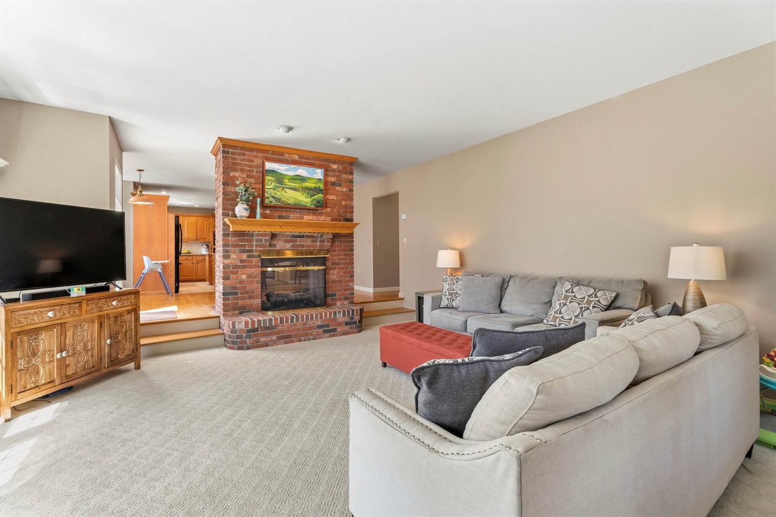 1005 Buck Hill Drive, Veazie, ME 04401