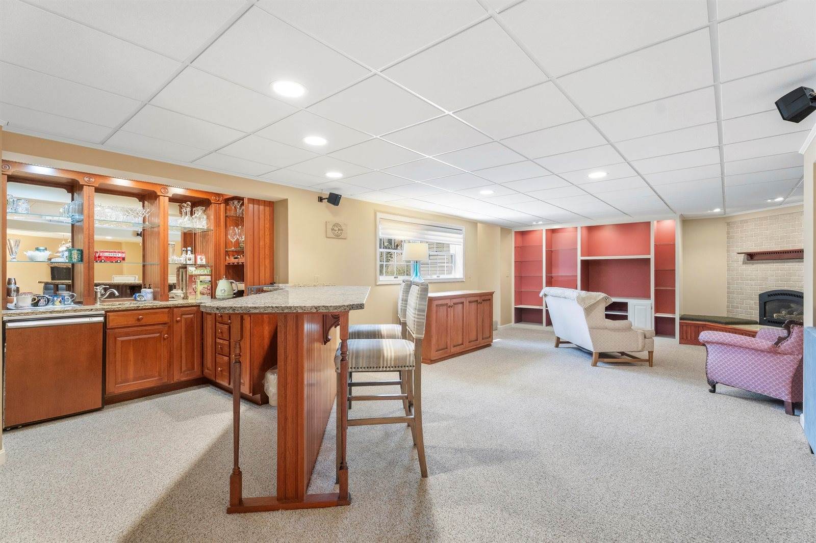 1005 Buck Hill Drive, Veazie, ME 04401