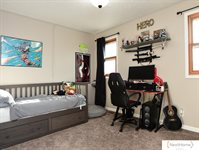 7201 Canyon Road, Lincoln, NE 68516