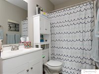 7201 Canyon Road, Lincoln, NE 68516