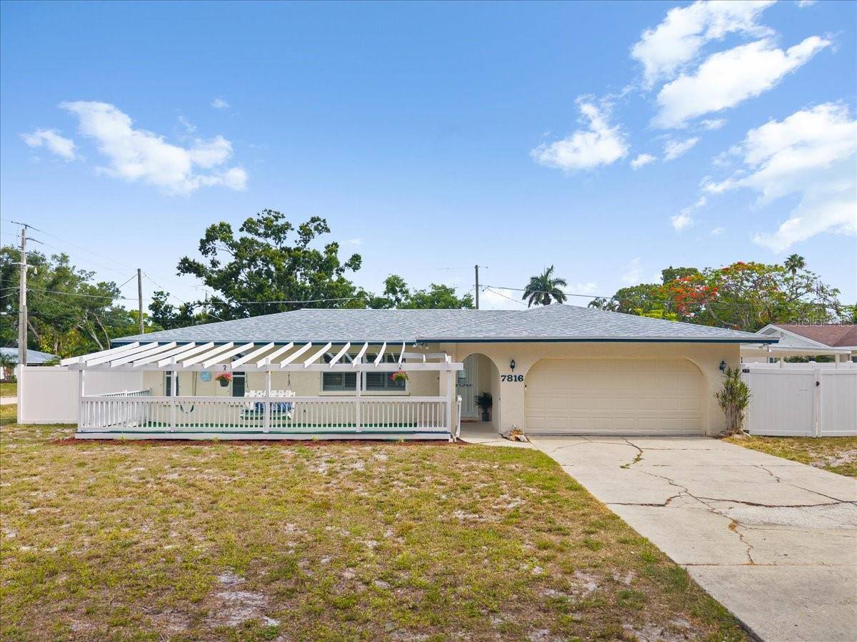 7816 3RD Avenue West, Bradenton, FL 34209