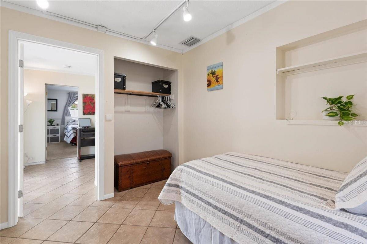 7816 3RD Avenue West, Bradenton, FL 34209