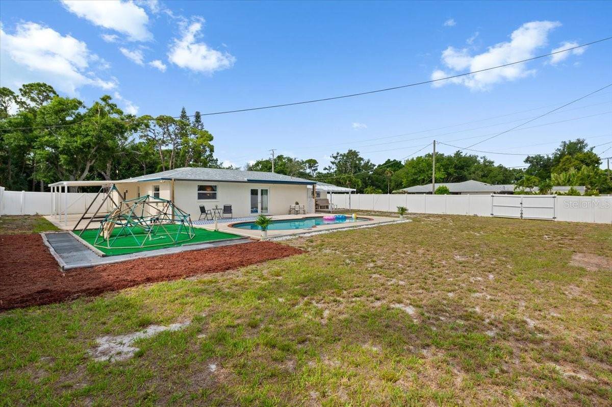 7816 3RD Avenue West, Bradenton, FL 34209