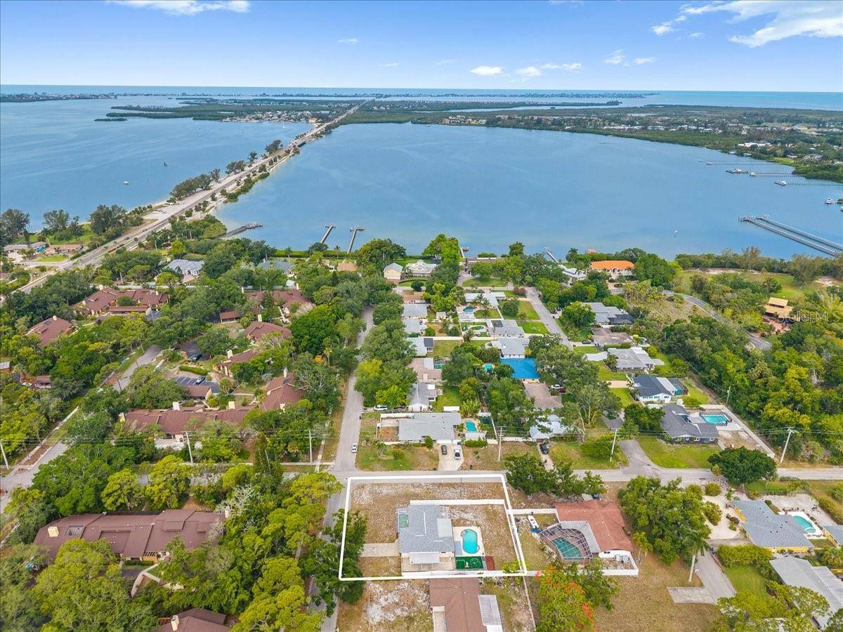 7816 3RD Avenue West, Bradenton, FL 34209