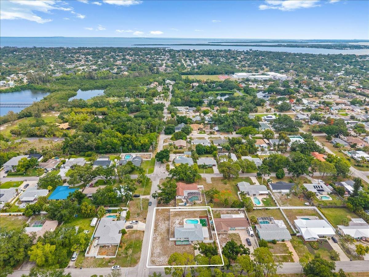 7816 3RD Avenue West, Bradenton, FL 34209