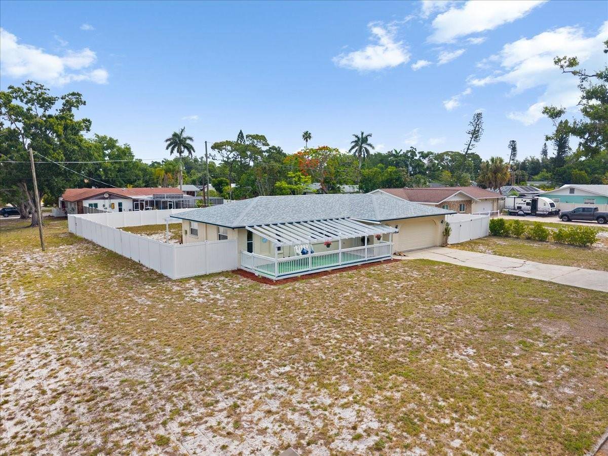 7816 3RD Avenue West, Bradenton, FL 34209