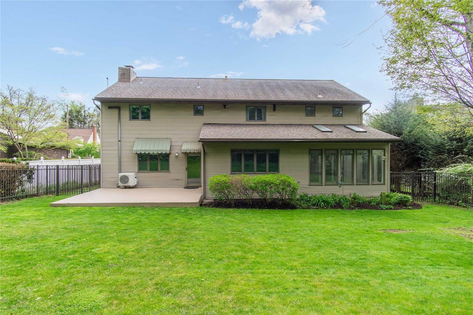 17 Edgecomb Road, Binghamton, NY 13905
