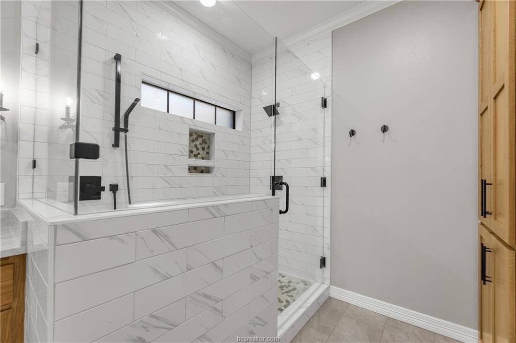 9310 Amberwood Court, College Station, TX 77845