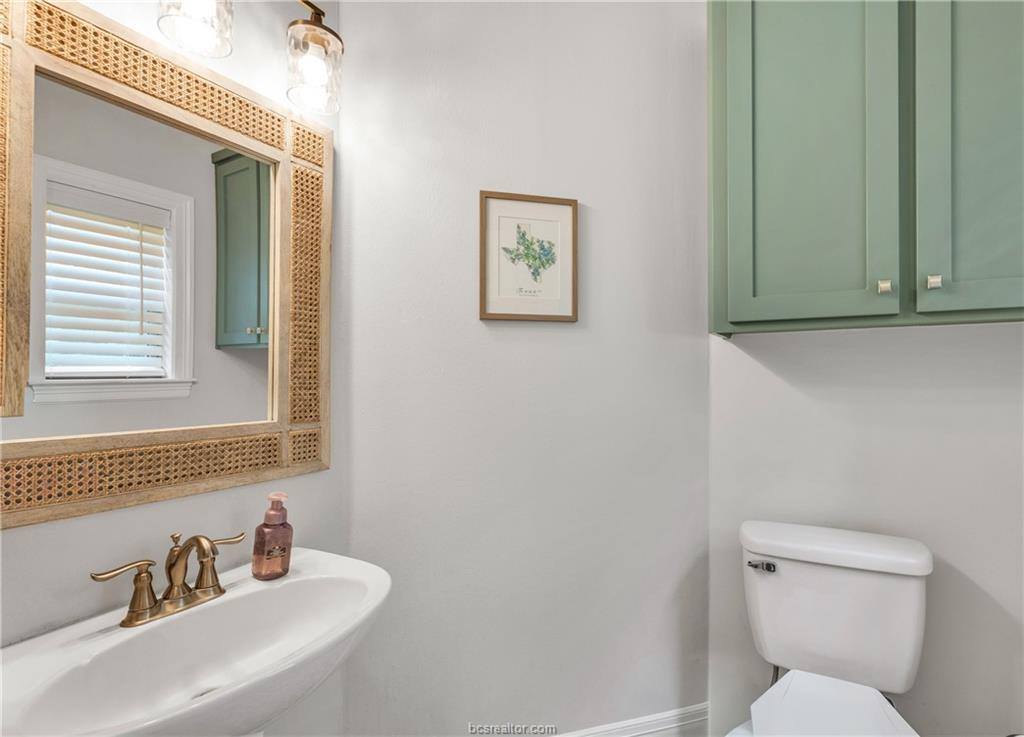 9310 Amberwood Court, College Station, TX 77845