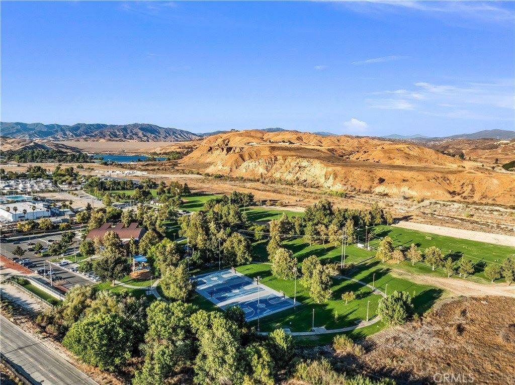 29890 Berkshire, Castaic, CA 91384