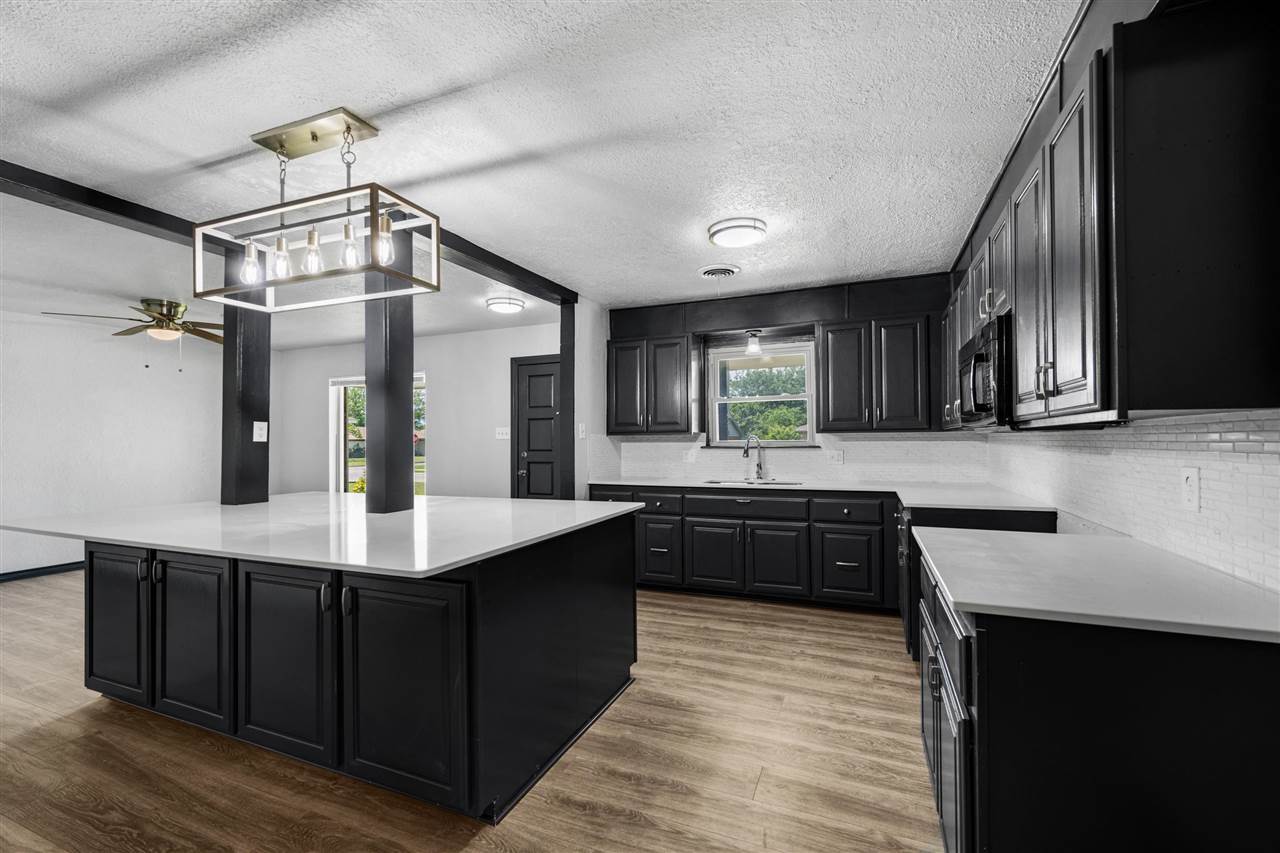 1618 SE Indiana Ave, Lawton, OK 73501