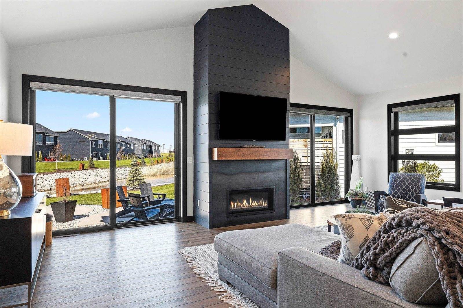 366 Aldon Circle, Green Bay, WI 54304