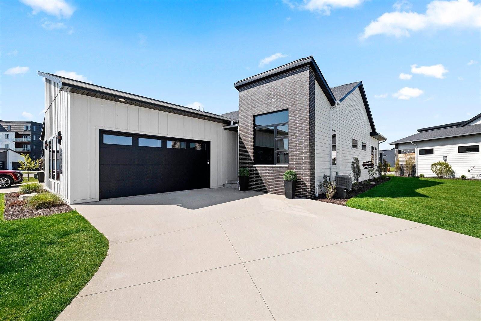 366 Aldon Circle, Green Bay, WI 54304