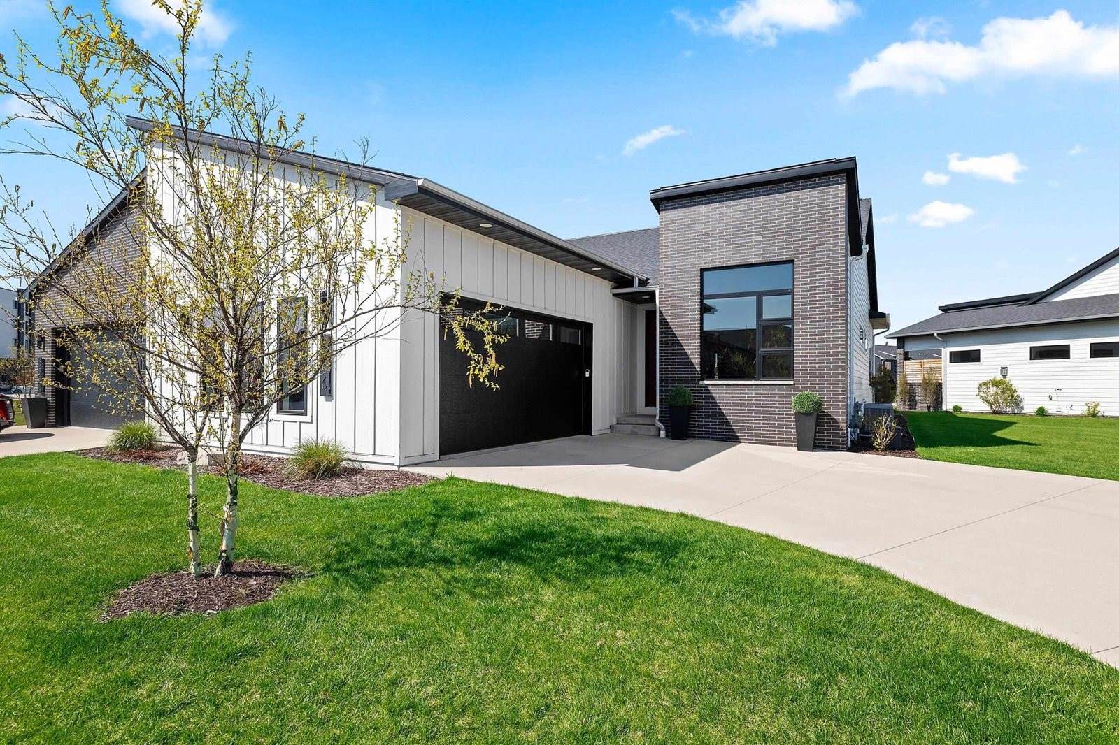 366 Aldon Circle, Green Bay, WI 54304