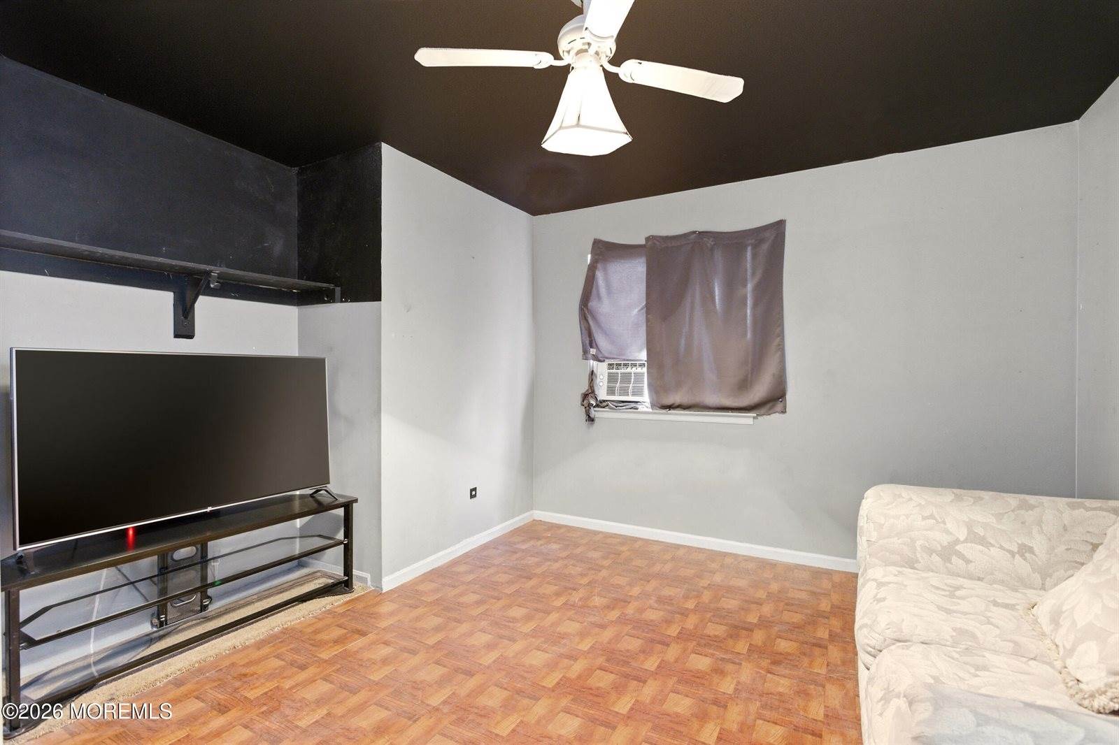 9 Snowdrift Lane, Howell, NJ 07731