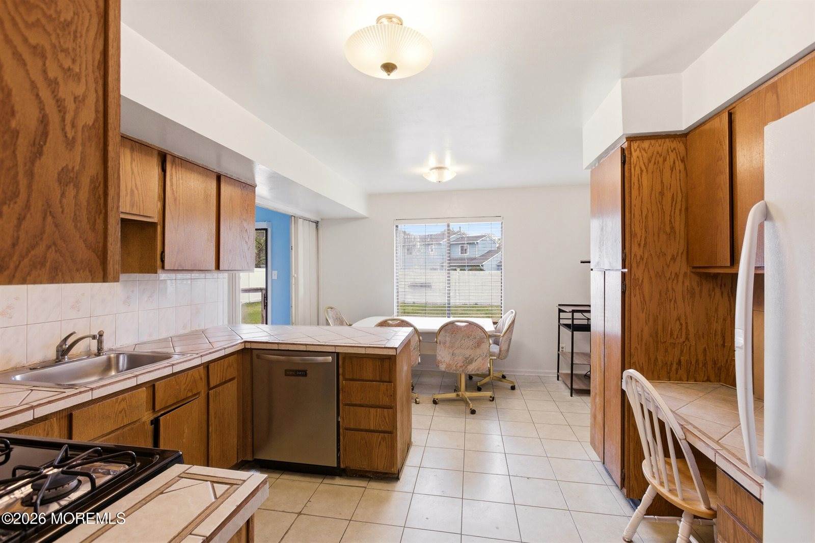 9 Snowdrift Lane, Howell, NJ 07731