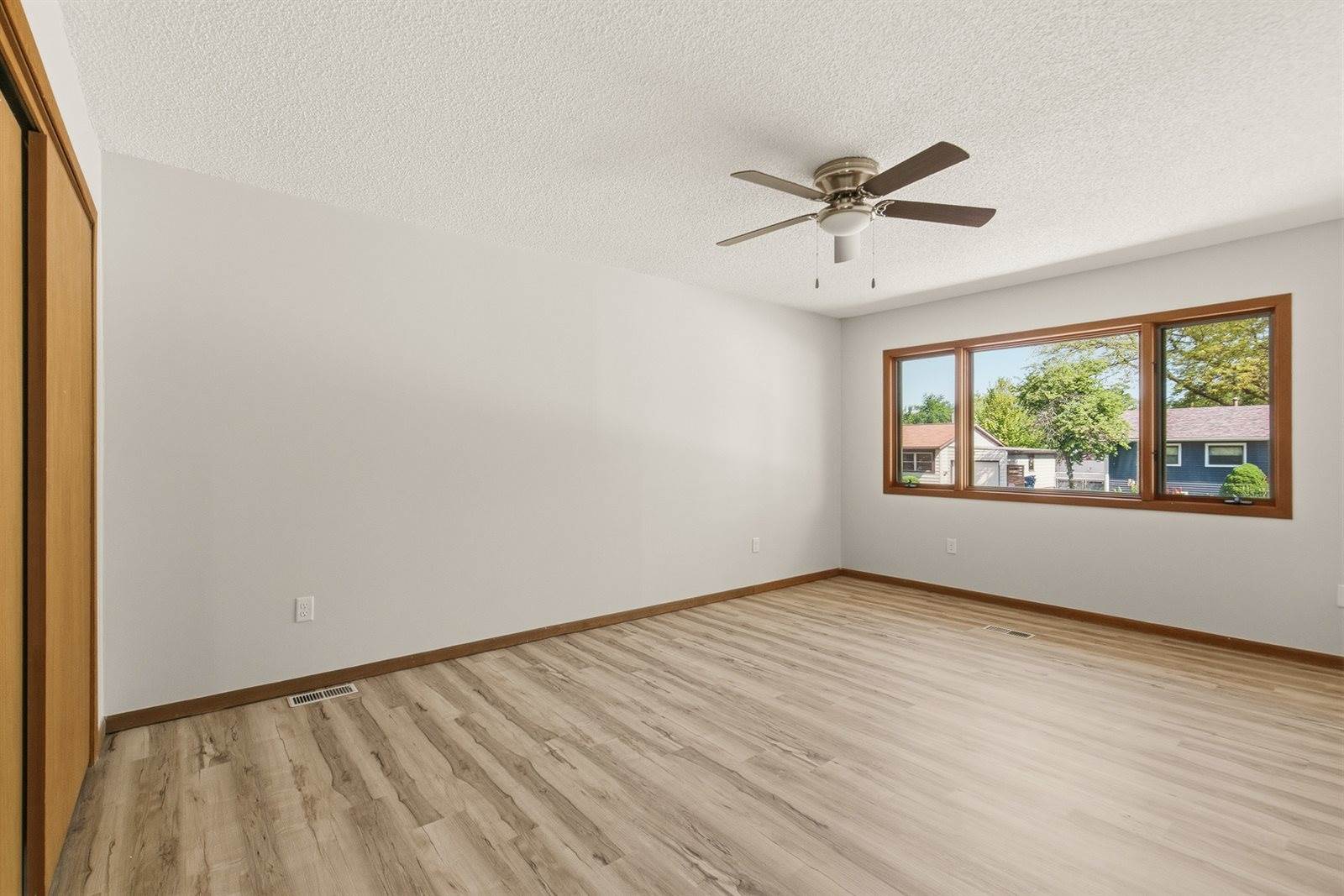 1501 Cherry Hills Road, Bettendorf, IA 52722
