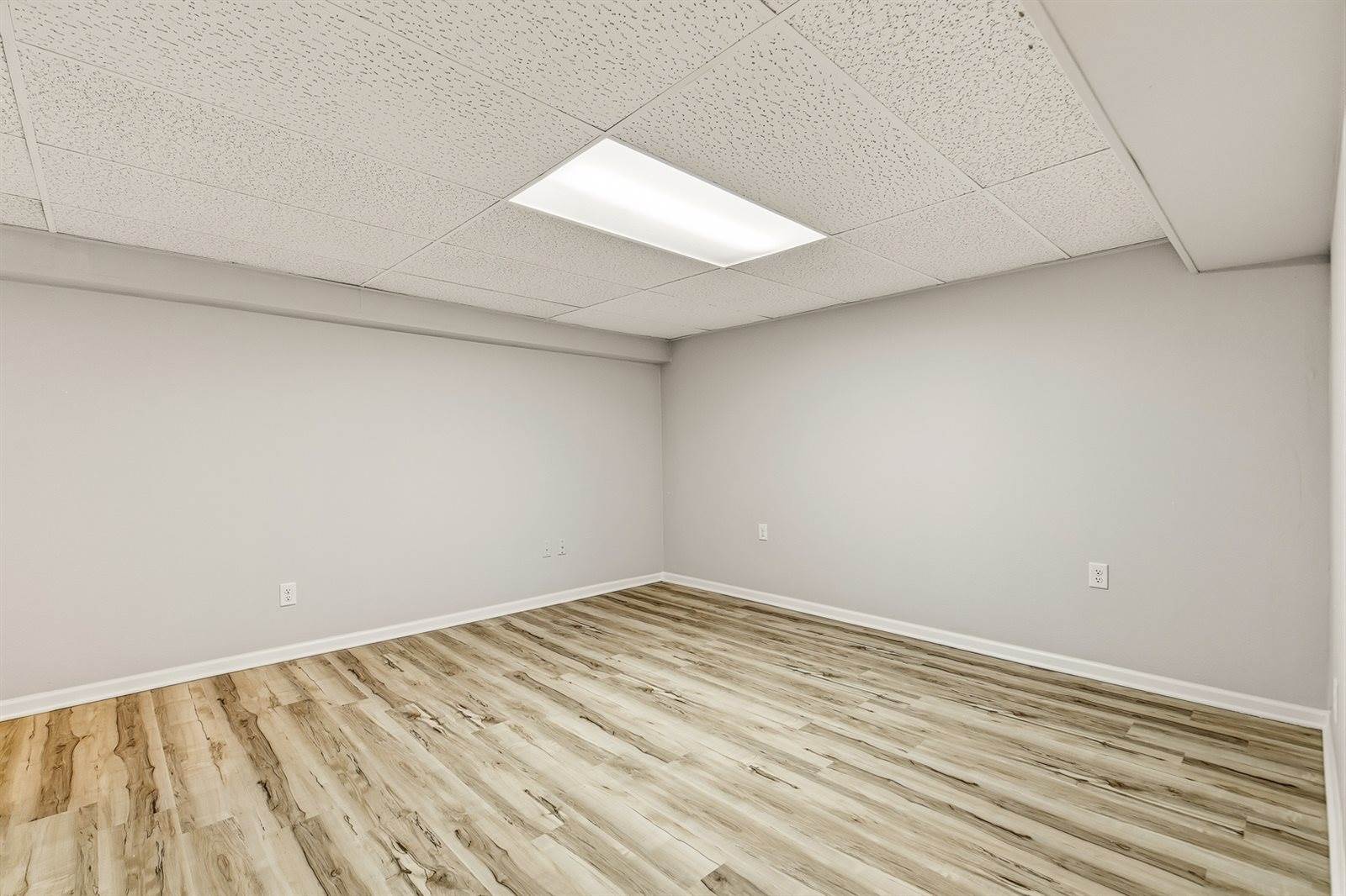 1501 Cherry Hills Road, Bettendorf, IA 52722