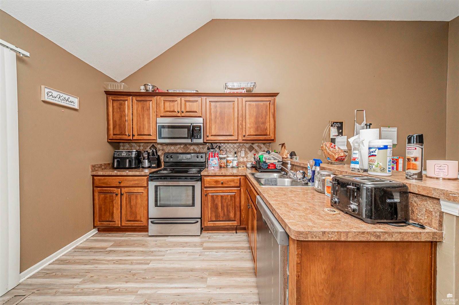 2608 Brooke Bend, Junction City, KS 66441