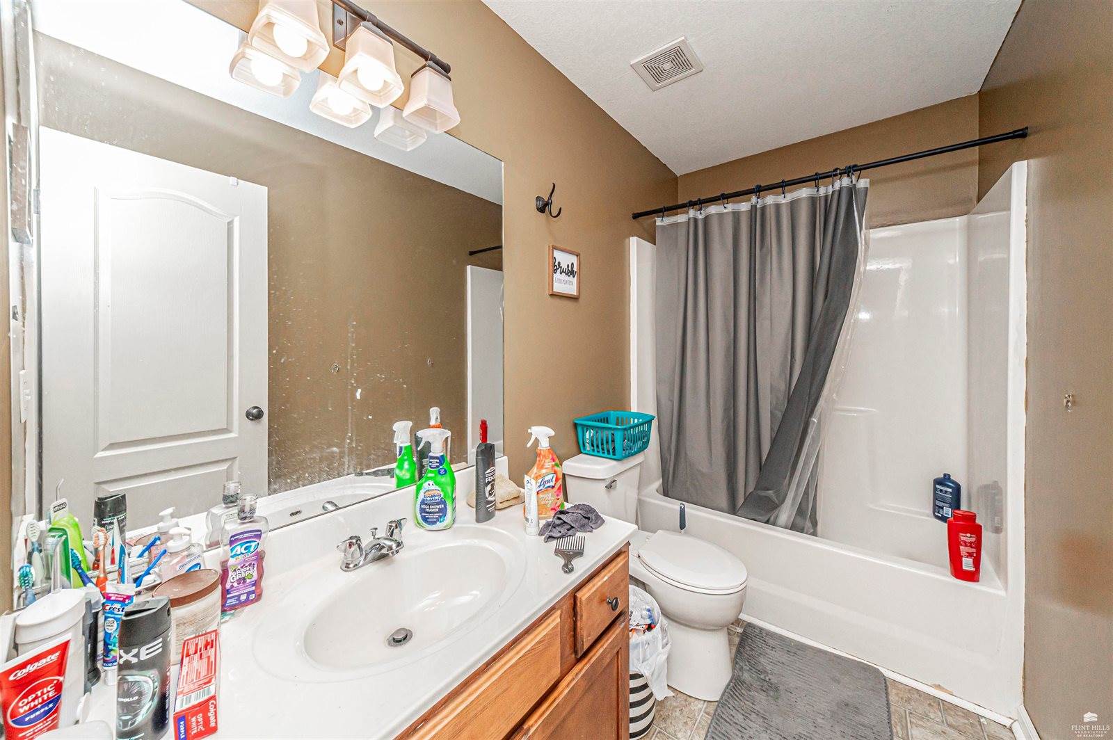 2608 Brooke Bend, Junction City, KS 66441