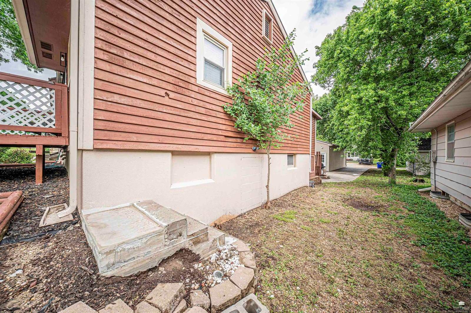 224 West Chestnut, Junction City, KS 66441