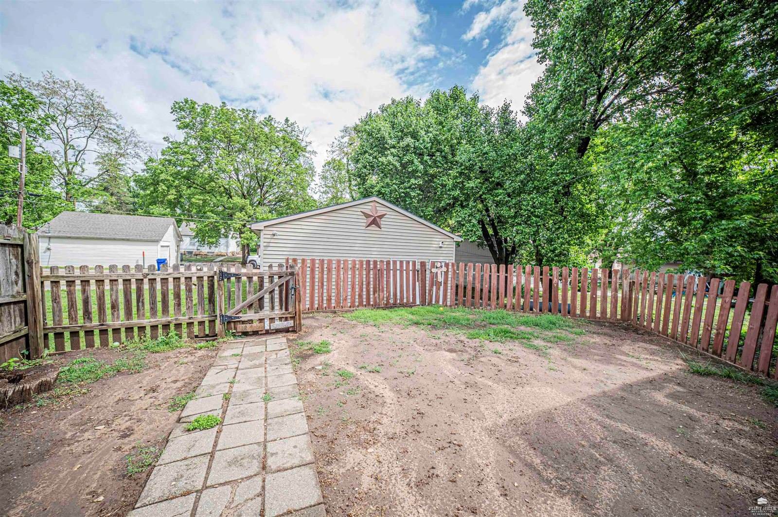 224 West Chestnut, Junction City, KS 66441