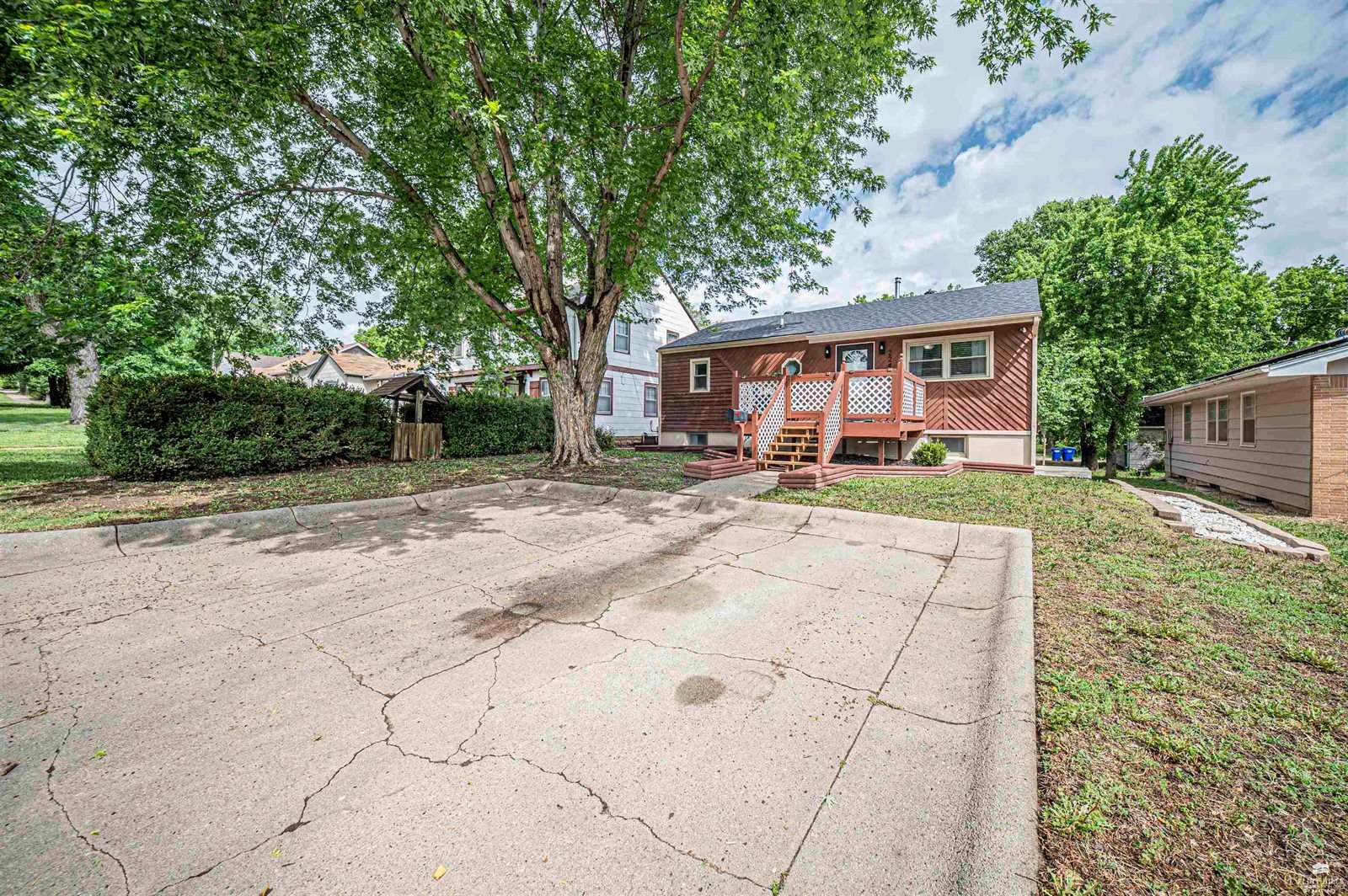 224 West Chestnut, Junction City, KS 66441