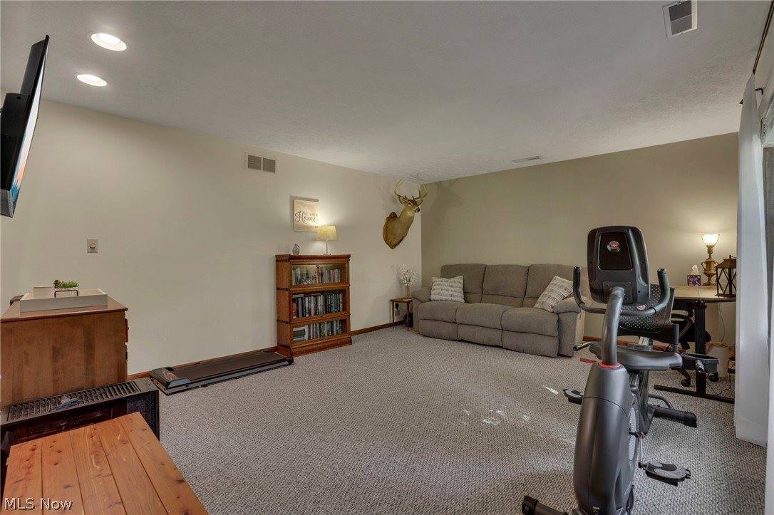 64264 Morrison Road, Cambridge, OH 43725