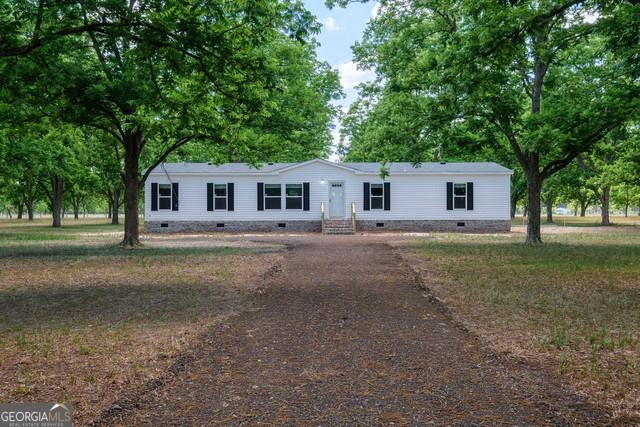 2853 Lake Lannell Road, Odum, GA 31555