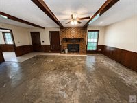 1066 US Hwy 259 S, DeKalb, TX 75559