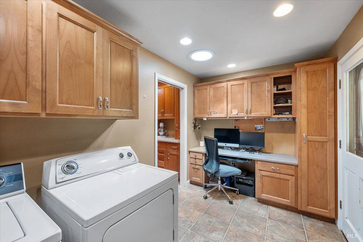 8030 Elphick Road, Sebastopol, CA 95472
