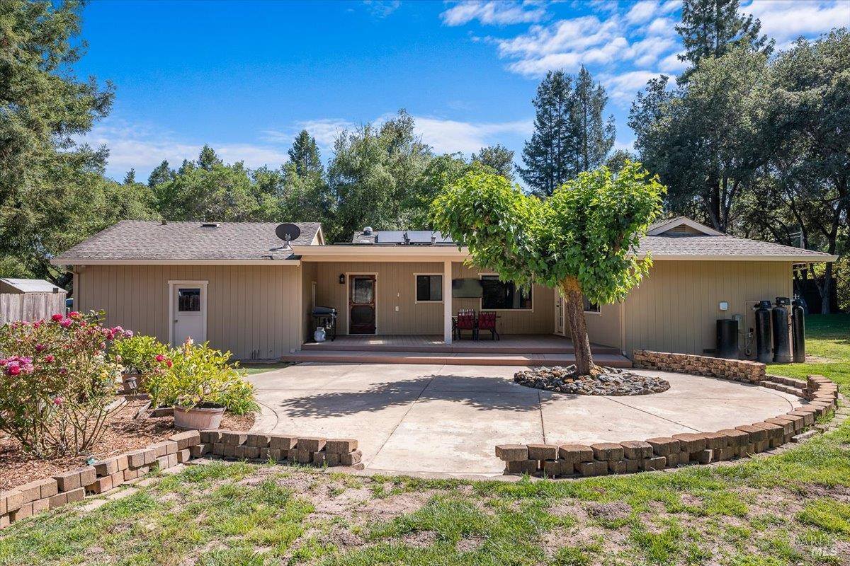 8030 Elphick Road, Sebastopol, CA 95472