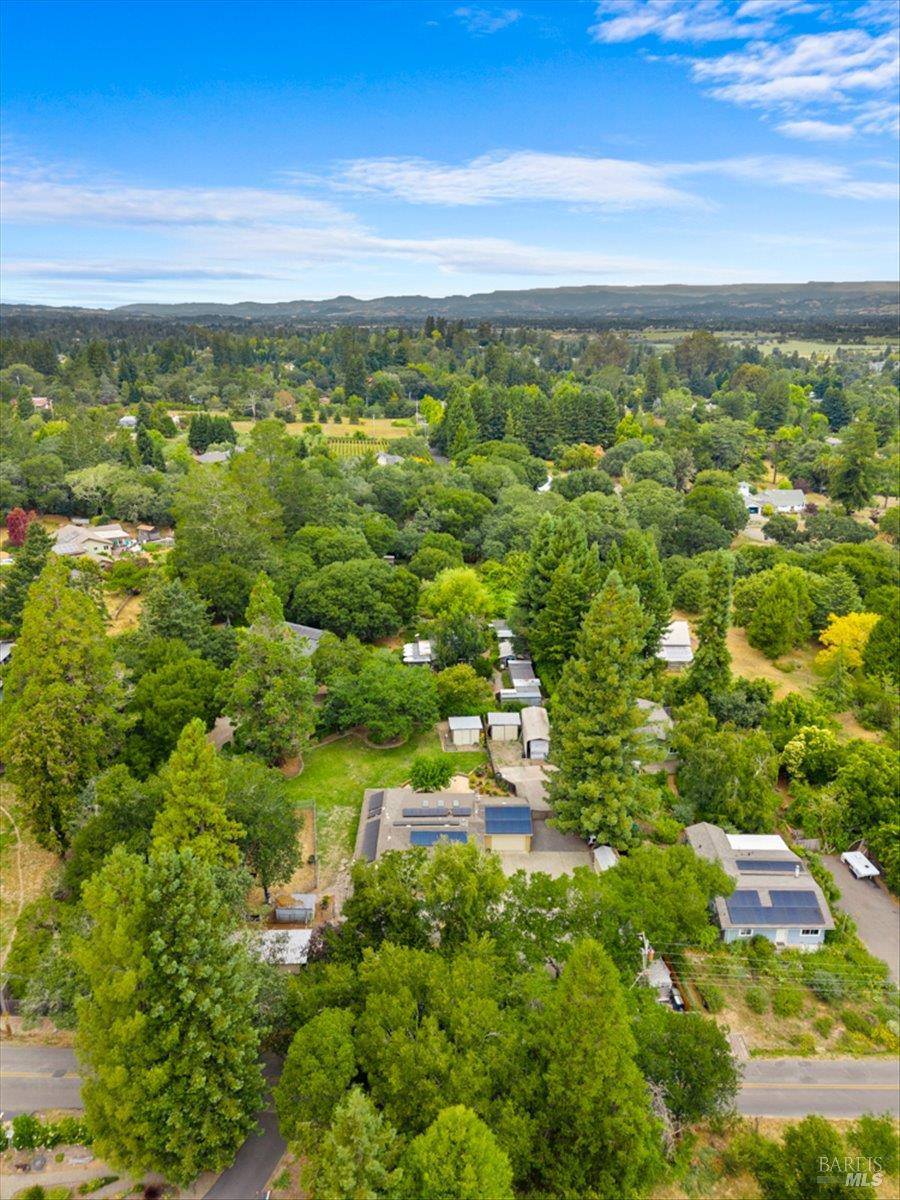 8030 Elphick Road, Sebastopol, CA 95472
