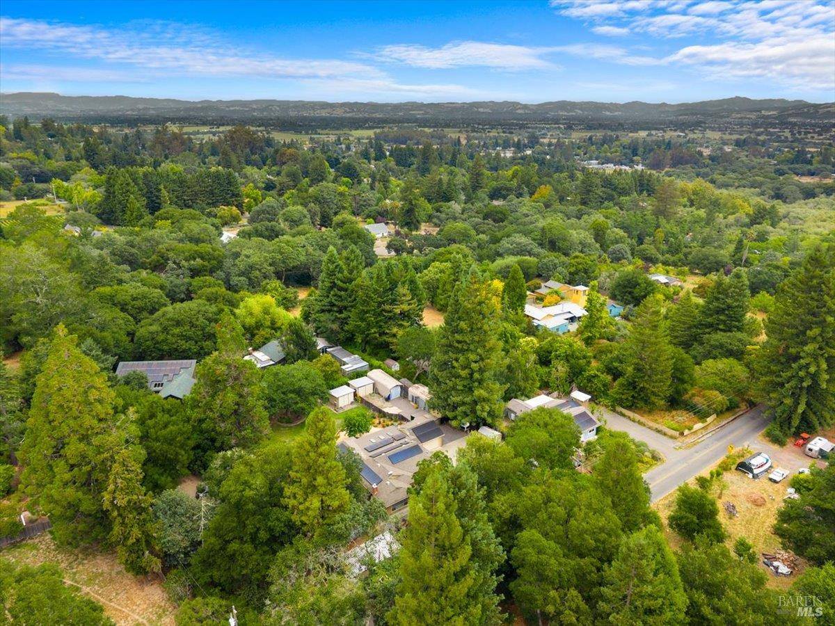 8030 Elphick Road, Sebastopol, CA 95472