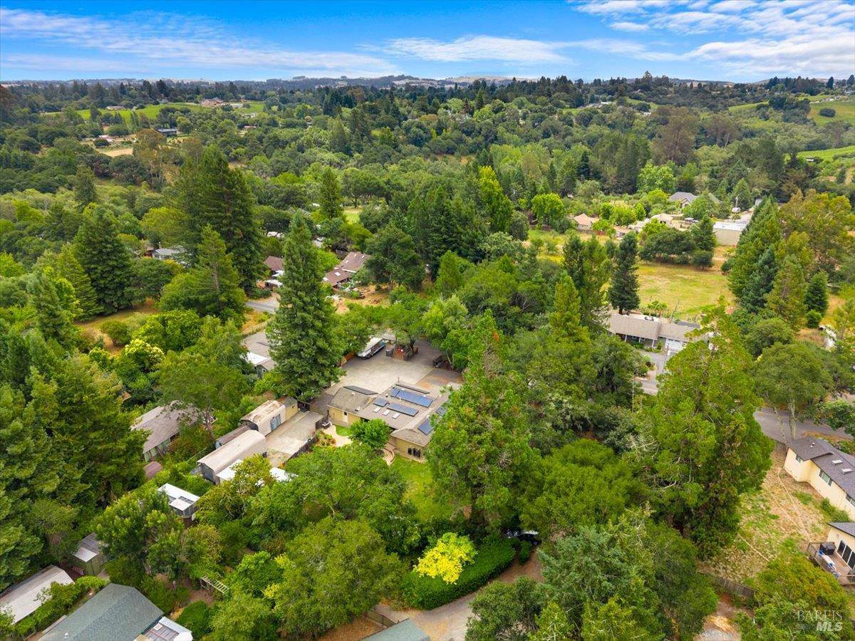 8030 Elphick Road, Sebastopol, CA 95472