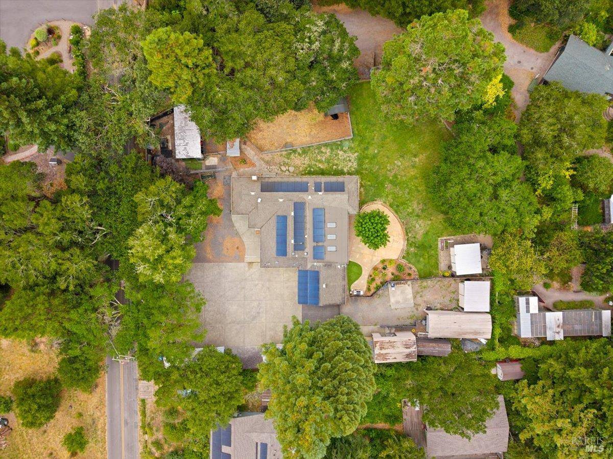 8030 Elphick Road, Sebastopol, CA 95472
