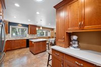 8030 Elphick Road, Sebastopol, CA 95472